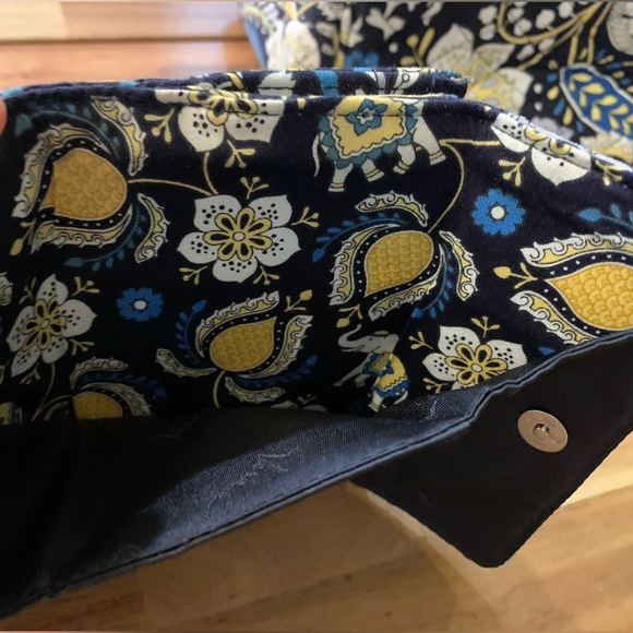 Vera Bradley Satchel and Wallet Combo - Picture 4 of 16